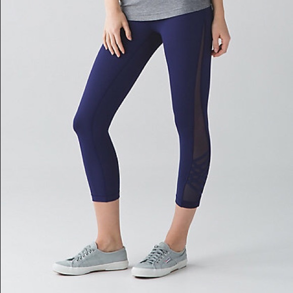lululemon athletica Pants - Lululemon minimalist crop 6